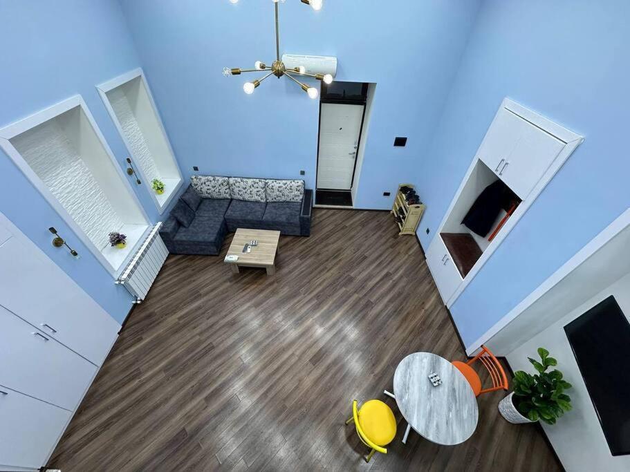Turquoise Apartment *